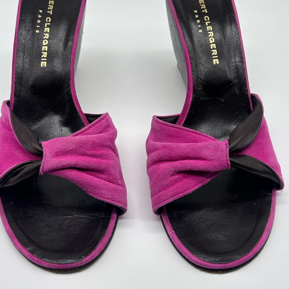 Robert Clergerie Pink Suede Knot Wedge Sandals - Picture 4 of 16